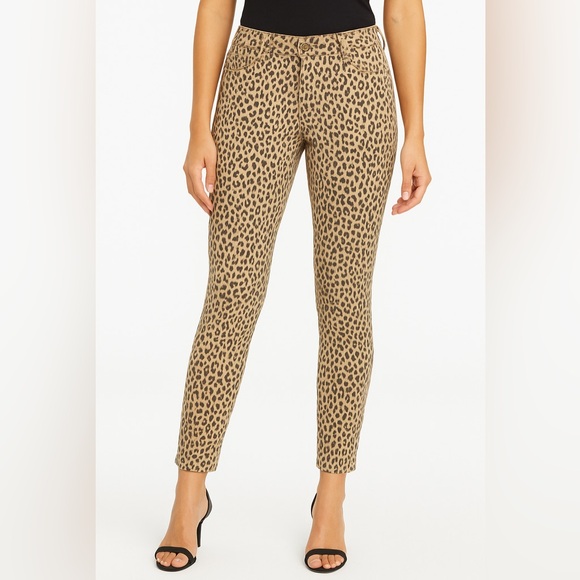 American Eagle Outfitters Denim - American Eagle Hi Rise Jegging pants Animal Print Brown Beige Women’s Size 24 R